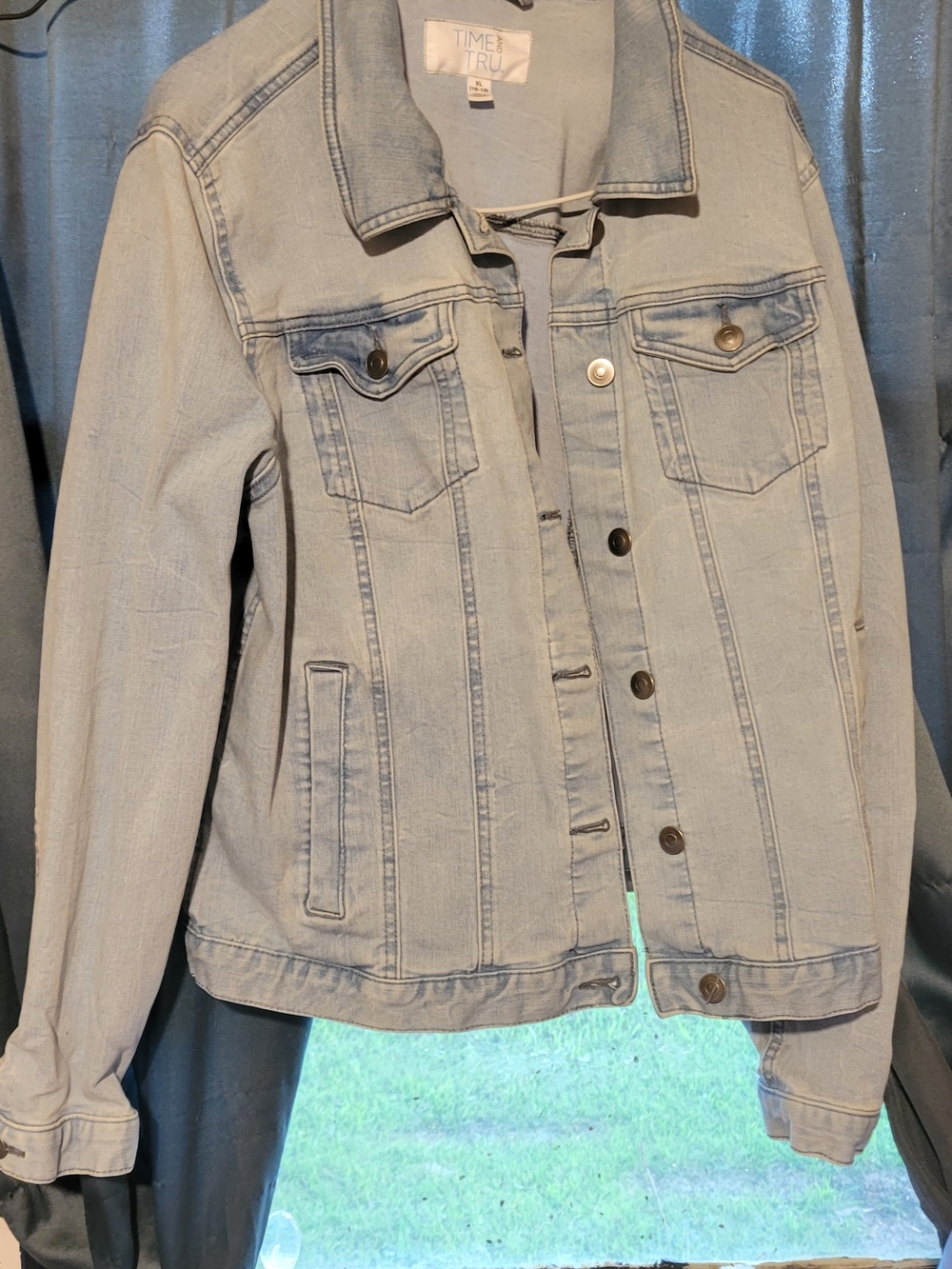 Time and Tru Light Wash Denim Jacket - Pale Blue